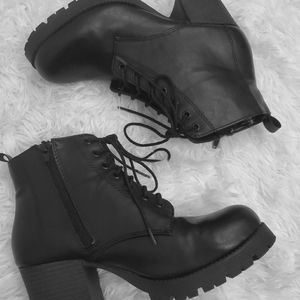 High heels black combat boots